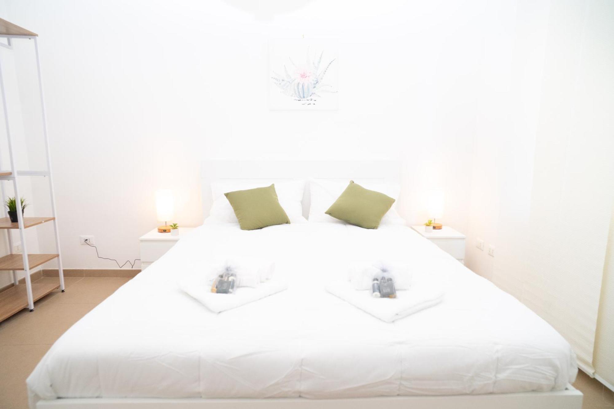 Appartamento Modern Two-room For 2, 20 Minutes From Termini Roma